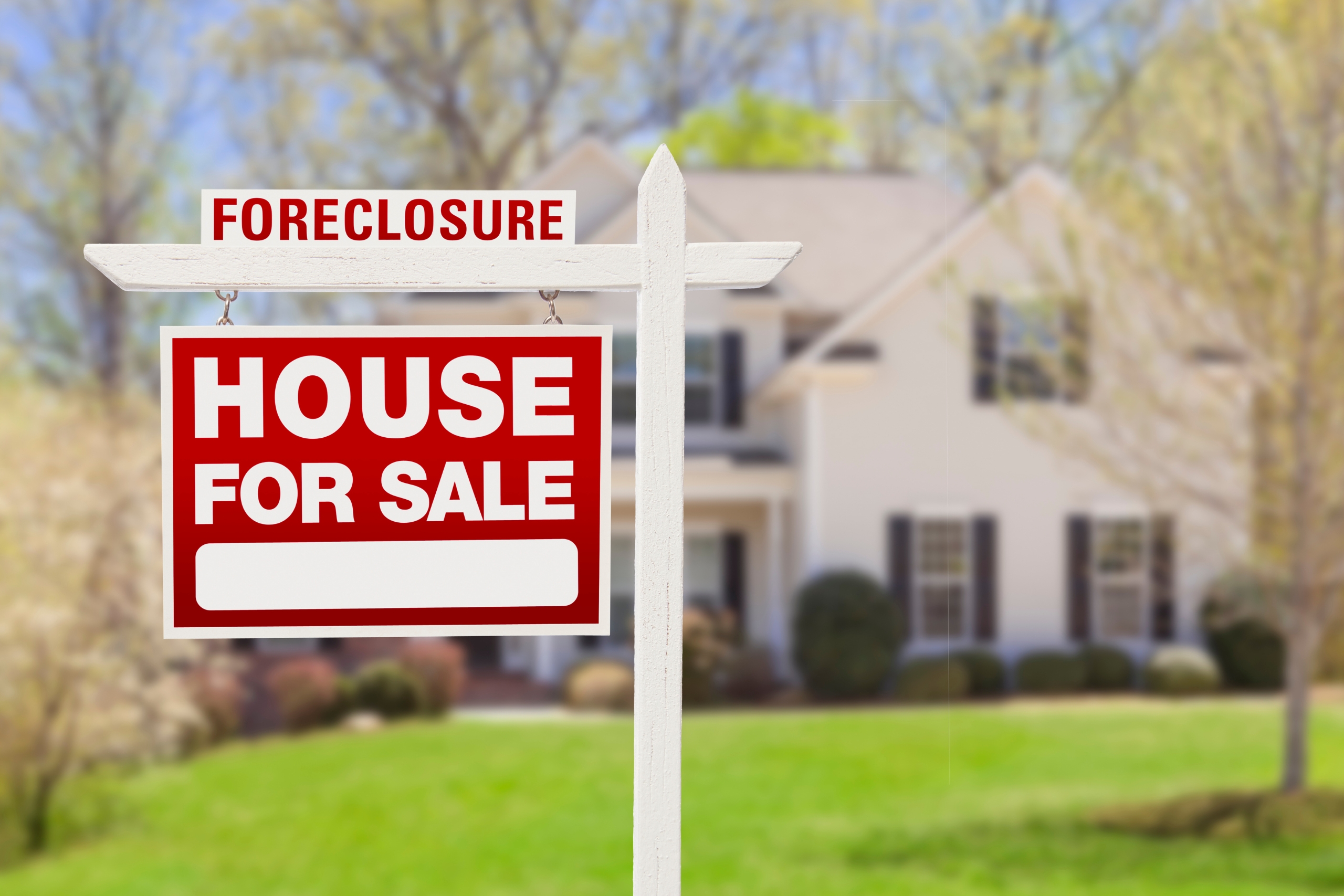 What Buyers Should Know About Foreclosed Properties: Opportunities, Risks, and Smart Evaluation Tips